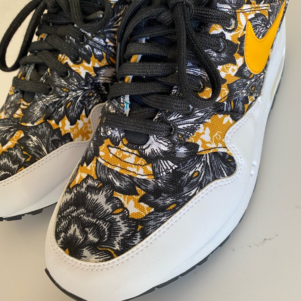 Nike Women's Floral Sneakers - Black, White, and Yellow